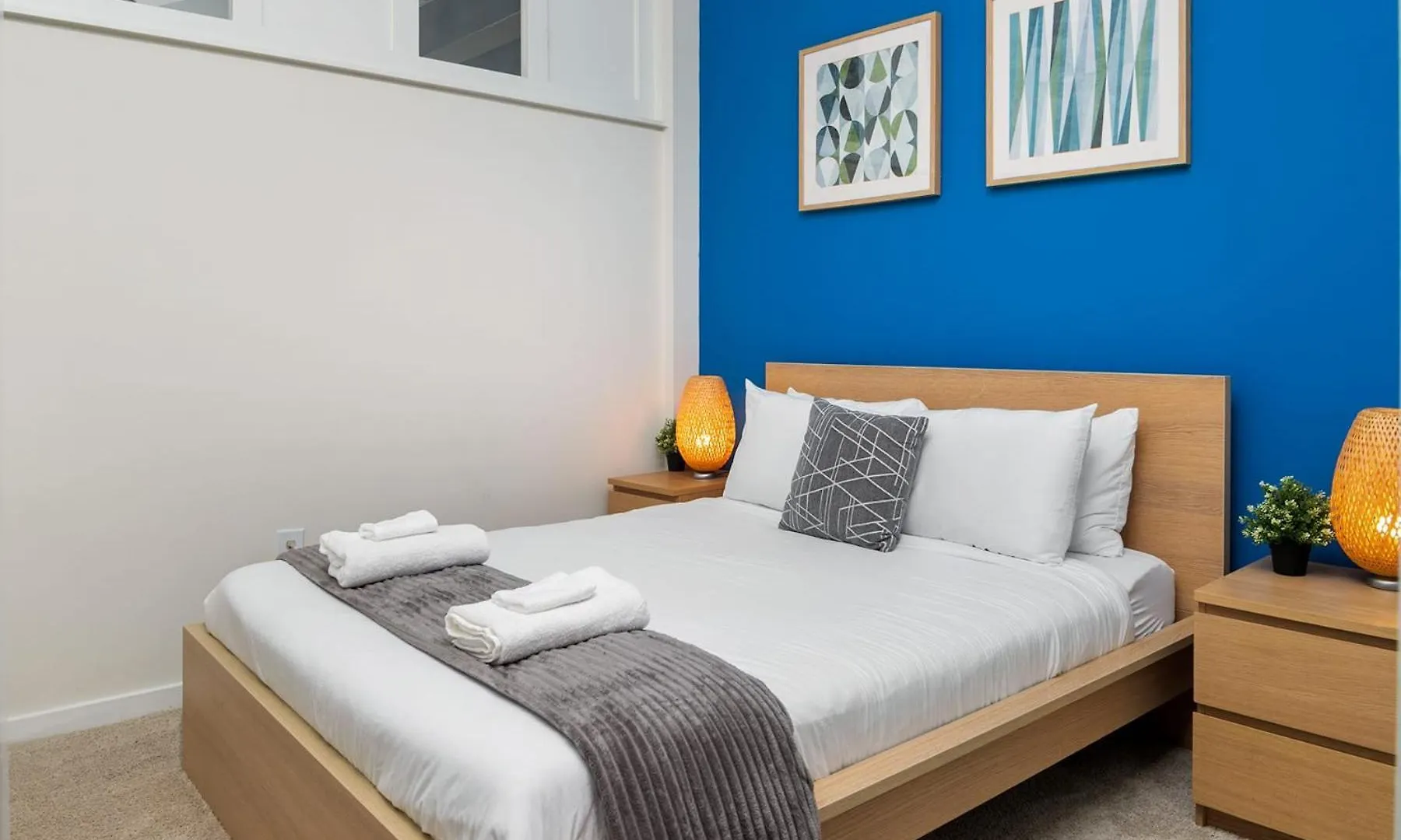 Modern Uptown 2Br Free Parking & Private Balcony Daire Charlotte 0*,  ABD